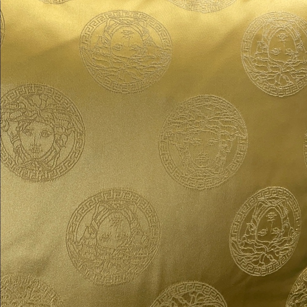 Versace pillows - Picture 2 of 4
